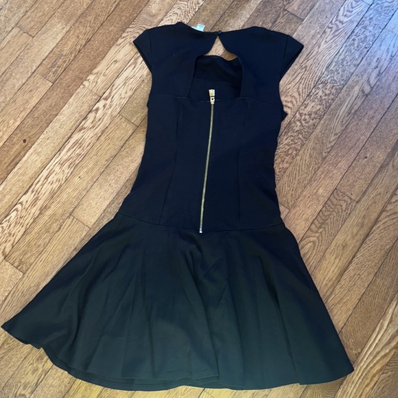 Kate Young little black dress - Picture 7 of 7